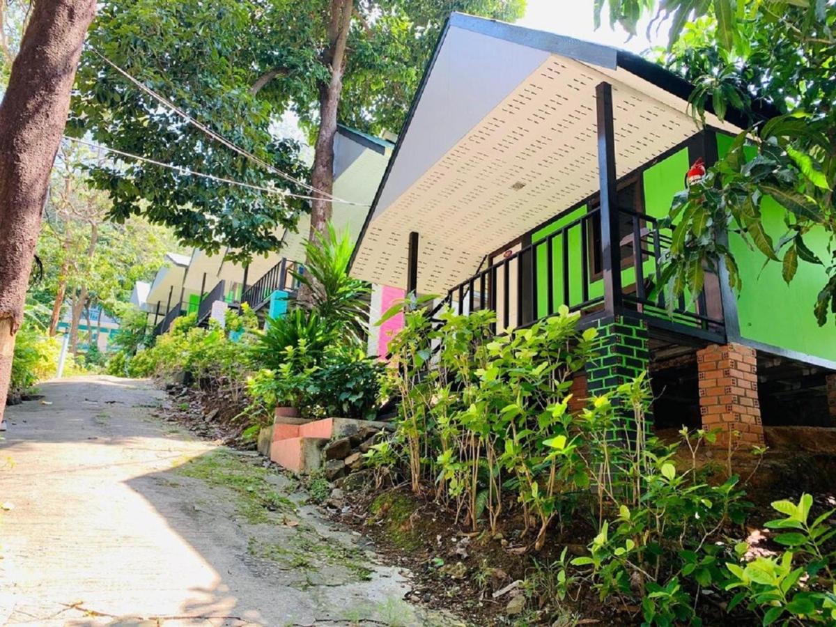 Apache Top Hill Hostel Phiphi-szigetek Kültér fotó